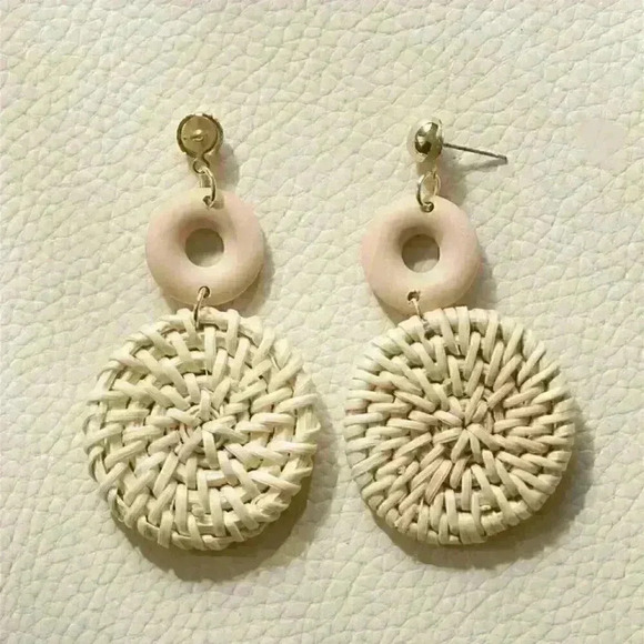 Rattan Dangle Earrings - Picture 3 of 4